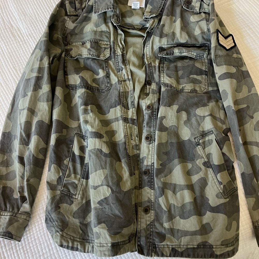 Camouflage Button-Up Jacket
